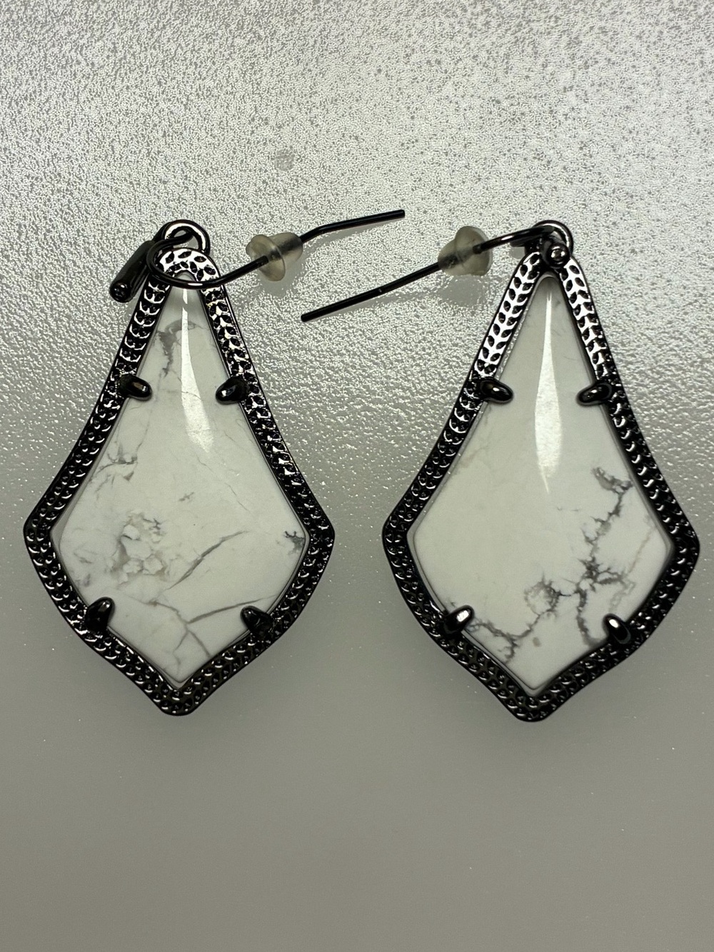 Kendra Scott White Howlite Drop Earrings with Black Metal Frame